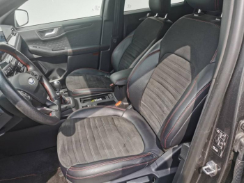 Photo 23 du bon plan FORD Kuga 2.0 EcoBlue 150ch mHEV ST-Line occasion à 23900 €
