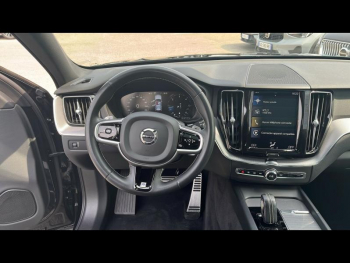 Photo 3 du bon plan VOLVO XC60 B4 AdBlue AWD 197ch R-Design Geartronic occasion à 34900 €