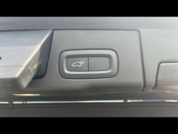 Photo 7 du bon plan VOLVO XC60 B4 AdBlue AWD 197ch R-Design Geartronic occasion à 34900 €