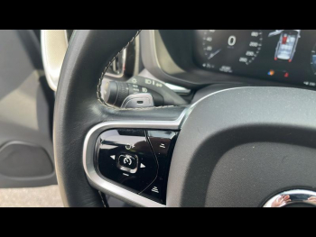 Photo 14 du bon plan VOLVO XC60 B4 AdBlue AWD 197ch R-Design Geartronic occasion à 34900 €