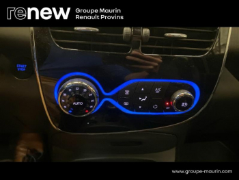 Photo 14 du bon plan RENAULT Zoe Star Wars charge normale R90 occasion à 8990 €