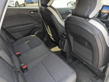 Photo 19 du bon plan RENAULT Captur 1.6 E-Tech hybride 145ch Techno occasion à 20990 €