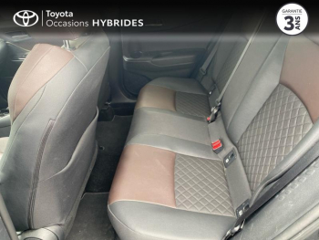 Photo 12 du bon plan TOYOTA C-HR 122h Distinctive 2WD E-CVT RC18 occasion à 17990 €