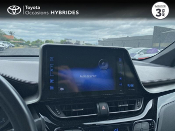 Photo 15 du bon plan TOYOTA C-HR 122h Distinctive 2WD E-CVT RC18 occasion à 17990 €