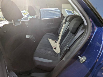 Photo 19 du bon plan PEUGEOT 3008 1.2 PureTech 130ch Active S&S occasion à 11900 €
