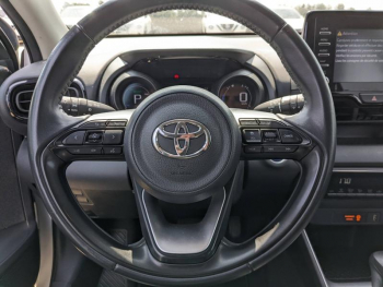 Photo 6 du bon plan TOYOTA Yaris 116h Dynamic 5p MY21 occasion à 15990 €