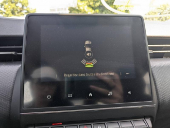 Photo 9 du bon plan RENAULT Clio 1.0 SCe 75ch Zen occasion à 10890 €