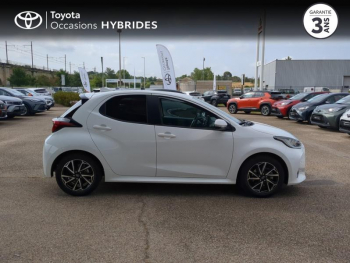 Photo 17 du bon plan TOYOTA Yaris 116h Design 5p MY22 occasion à 17890 €