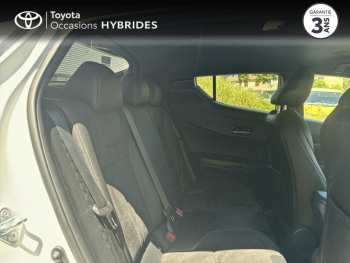 Photo 7 du bon plan TOYOTA C-HR 122h Collection 2WD E-CVT RC18 occasion à 19690 €