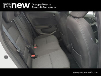 Photo 15 du bon plan RENAULT Clio 1.6 E-Tech hybride 145ch Equilibre occasion à 15900 €
