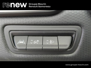 Photo 21 du bon plan RENAULT Clio 1.6 E-Tech hybride 145ch Equilibre occasion à 15900 €