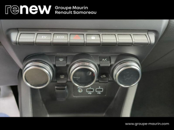 Photo 27 du bon plan RENAULT Clio 1.6 E-Tech hybride 145ch Equilibre occasion à 15900 €