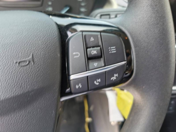 Photo 13 du bon plan FORD Fiesta 1.1 75ch Cool & Connect 5p occasion à 11990 €