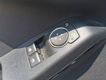 Photo 17 du bon plan FORD Fiesta 1.1 75ch Cool & Connect 5p occasion à 11990 €