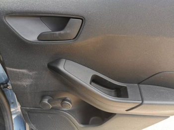 Photo 19 du bon plan FORD Fiesta 1.1 75ch Cool & Connect 5p occasion à 11990 €