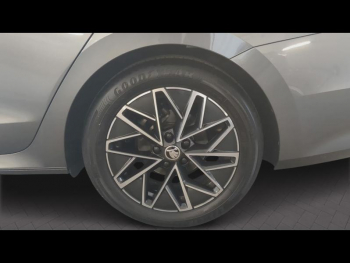 Photo 7 du bon plan SKODA Octavia 2.0 TDI 150ch Sportline DSG7 occasion à 32990 €