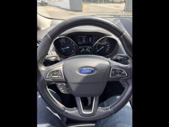 Photo 11 du bon plan FORD Kuga 1.5 Flexifuel-E85 150ch Stop&Start Vignale 170g 4x2 Euro6.2 occasion à 19490 €