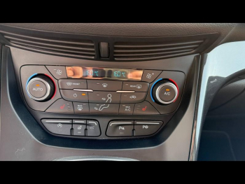 Photo 9 du bon plan FORD Kuga 2.0 TDCi 150ch Stop&Start ST-Line 4x2 occasion à 14900 €
