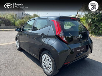 Photo 2 du bon plan TOYOTA Aygo 1.0 VVT-i 72ch x-play x-app 5p MC18 occasion à 10390 €