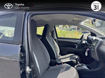 Photo 7 du bon plan TOYOTA Aygo 1.0 VVT-i 72ch x-play x-app 5p MC18 occasion à 10390 €