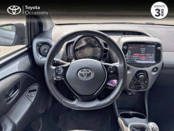 Photo 9 du bon plan TOYOTA Aygo 1.0 VVT-i 72ch x-play x-app 5p MC18 occasion à 10390 €