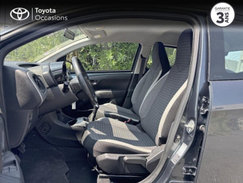 Photo 11 du bon plan TOYOTA Aygo 1.0 VVT-i 72ch x-play x-app 5p MC18 occasion à 10390 €