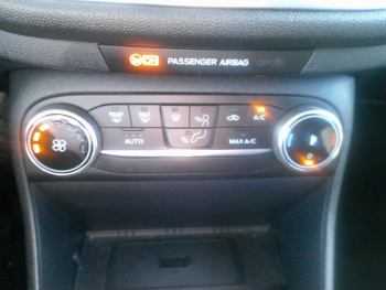 Photo 12 du bon plan FORD Fiesta 1.0 EcoBoost 95ch Titanium X 5p occasion à 13900 €