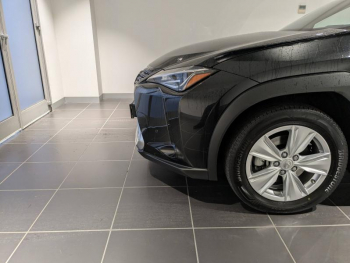 Photo 17 du bon plan LEXUS UX 250h Pack Business 2WD occasion à 26900 €
