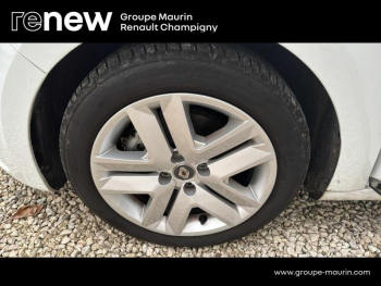 Photo 14 du bon plan RENAULT Clio 1.6 E-Tech 140ch Business -21 occasion à 16590 €