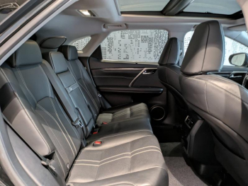 Photo 13 du bon plan LEXUS RX 450h 4WD Executive occasion à 34000 €