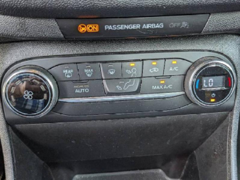 Photo 14 du bon plan FORD Fiesta Active 1.0 EcoBoost 100ch S&S Pack Euro6.2 occasion à 12900 €