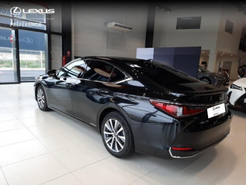 Photo 2 du bon plan LEXUS ES 300h Business MY21 occasion à 26900 €