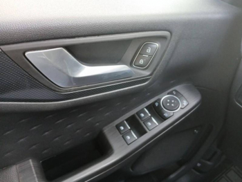 Photo 15 du bon plan FORD Kuga 2.0 EcoBlue 150ch mHEV ST-Line X occasion à 23000 €