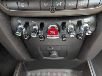 Photo 27 du bon plan MINI Countryman Cooper S 178ch Chili BVA7 occasion à 25963 €