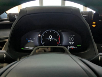 Photo 5 du bon plan LEXUS UX 300h Luxe 2WD occasion à 37900 €