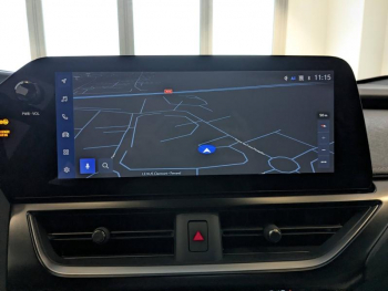Photo 6 du bon plan LEXUS UX 300h Luxe 2WD occasion à 37900 €