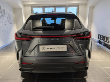 Photo 18 du bon plan LEXUS NX 450h+ Executive 4WD MY24 occasion à 55900 €