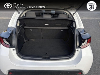 Photo 10 du bon plan TOYOTA Yaris 116h Dynamic Business 5p + Programme Beyond Zero Academy MY21 occasion à 19990 €