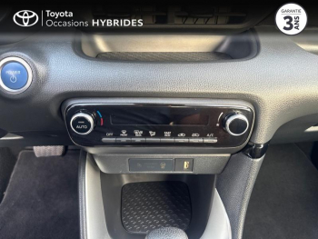 Photo 19 du bon plan TOYOTA Yaris 116h Dynamic Business 5p + Programme Beyond Zero Academy MY21 occasion à 19990 €