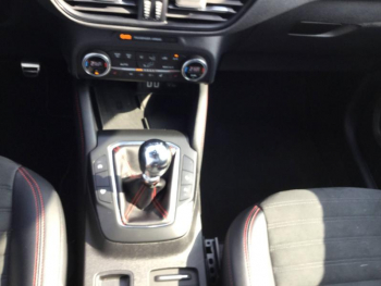 Photo 17 du bon plan FORD Kuga 2.0 EcoBlue 150ch mHEV ST-Line X occasion à 23990 €