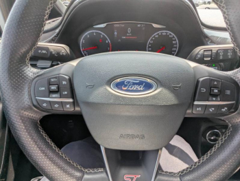 Photo 15 du bon plan FORD Fiesta 1.5 EcoBoost 200ch Stop&Start ST-Plus 3p Euro6.2 occasion à 21870 €