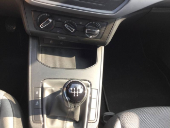 Photo 15 du bon plan SEAT Ibiza 1.0 EcoTSI 95ch Urban occasion à 12990 €