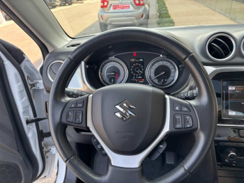 Photo 15 du bon plan SUZUKI Vitara 1.4 Boosterjet Hybrid 129ch Style occasion à 19990 €