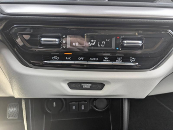 Photo 14 du bon plan SUZUKI Swift 1.2 Hybrid 83ch Pack occasion à 19390 €