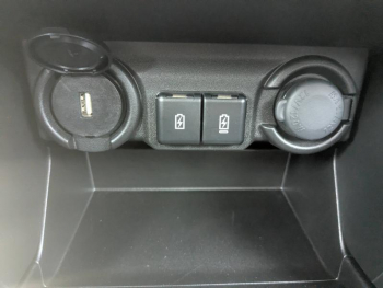 Photo 22 du bon plan SUZUKI Swift 1.2 Hybrid 83ch Pack Auto occasion à 20490 €