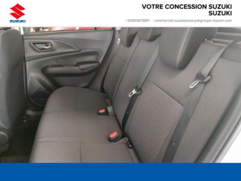 Photo 11 du bon plan SUZUKI Swift 1.2 Hybrid 83ch PrivilÃ¨ge occasion à 18490 €