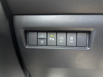 Photo 11 du bon plan SUZUKI Swift 1.2 Dualjet Hybrid 83ch Pack occasion à 15990 €