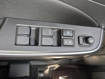 Photo 19 du bon plan SUZUKI Swift 1.2 Dualjet Hybrid 83ch Pack occasion à 15990 €