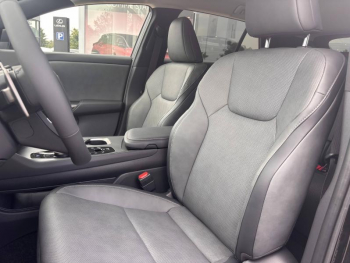 Photo 14 du bon plan LEXUS RZ 450e Luxe occasion à 48990 €