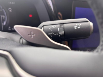 Photo 18 du bon plan LEXUS RZ 450e Luxe occasion à 48990 €
